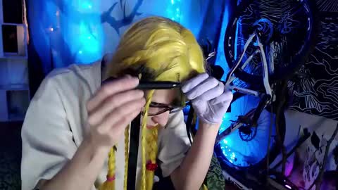 Snapshot of raziel_haze chatting on 24, 1, 2025  Yrriel Strife Candy-Demon Caveboy mr. Cringe   online show from 24, 1, 2025