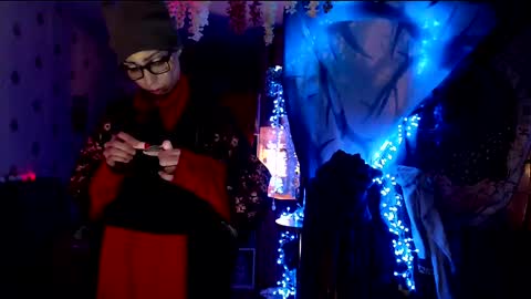 Snapshot of raziel_haze chatting on 4, 2, 2025  Yrriel Strife Candy-Demon Caveboy mr. Cringe   online show from 4, 2, 2025