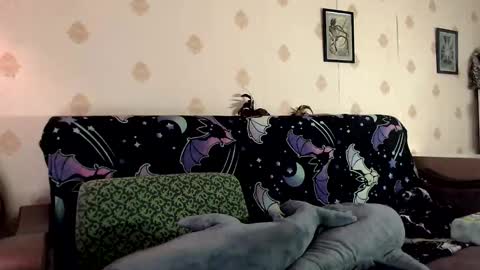 Snapshot of raziel_haze chatting on 1, 3, 2025  Yrriel Strife Candy-Demon Caveboy mr. Cringe   online show from 1, 3, 2025