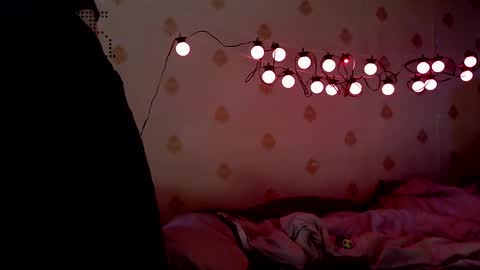 Snapshot of raziel_haze chatting on 16, 10, 2025  Yrriel Strife Candy-Demon Caveboy mr. Cringe   online show from 16, 10, 2025