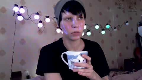 Snapshot of raziel_haze chatting on 17, 10, 2025  Yrriel Strife Candy-Demon Caveboy mr. Cringe   online show from 17, 10, 2025