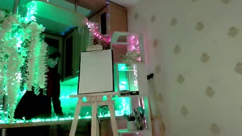 Snapshot of raziel_haze chatting on 23, 10, 2025  Yrriel Strife Candy-Demon Caveboy mr. Cringe   online show from 23, 10, 2025