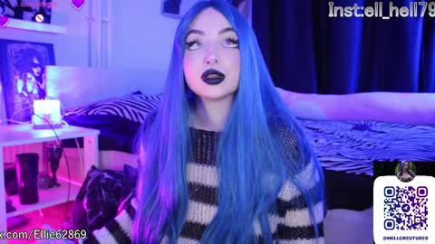 Snapshot of razor_claw chatting on 13, 10, 2025 My kittensIm on vacation until July 25th. You can join the fan club free content online show from 13, 10, 2025