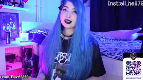 Snapshot of razor_claw chatting on 19, 10, 2025 My kittensIm on vacation until July 25th. You can join the fan club free content online show from 19, 10, 2025