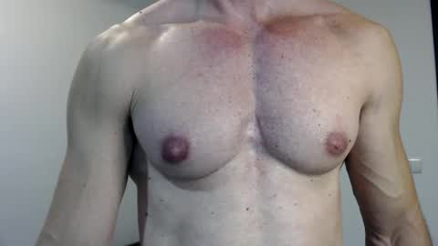 razorramon13 online show from 4, 1, 2025