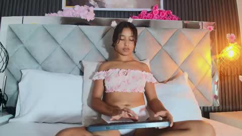 DONCELLA online show from 8, 4, 2026