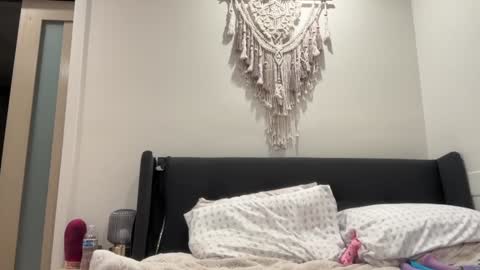 Jade  online show from 19, 1, 2025