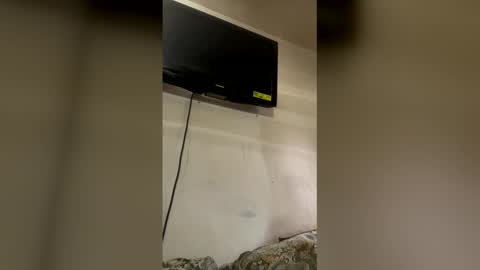 Snapshot of reallife1993 chatting on 15, 2, 2026 reallife1993 online show from 15, 2, 2026