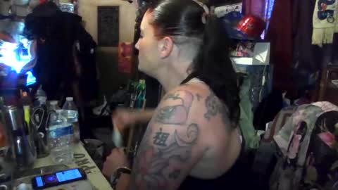 Snapshot of reallyredrum69th chatting on 6, 11, 2025 reallyredrum69th online show from 6, 11, 2025