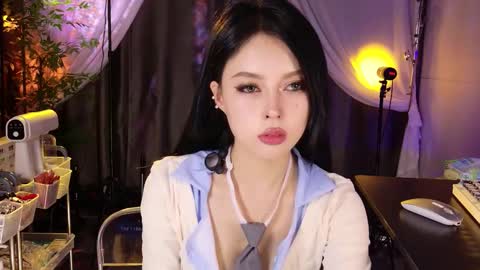 Snapshot of reaowna___ chatting on 11, 11, 2025 reaowna___ online show from 11, 11, 2025