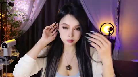 reaowna___ online show from 8, 1, 2026