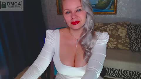 Snapshot of reasonforpassion_ chatting on 7, 3, 2025 Im a little sick. Ill be back soon. online show from 7, 3, 2025