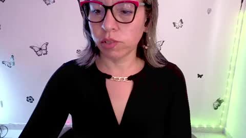 Snapshot of rebbeca09 chatting on 12, 5, 2026 Rebbeca online show from 12, 5, 2026