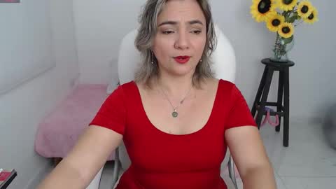 Snapshot of rebeca_milf chatting on 21, 9, 2025 REBECA online show from 21, 9, 2025