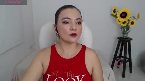 Snapshot of rebeca_milf chatting on 5, 11, 2025 REBECA online show from 5, 11, 2025