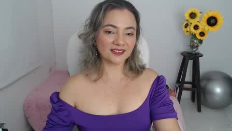 Snapshot of rebeca_milf chatting on 3, 12, 2025 REBECA online show from 3, 12, 2025