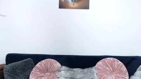 rebecamur online show from 1, 10, 2025