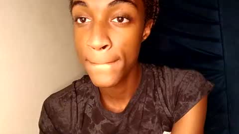 Snapshot of rebecca23278 chatting on 7, 7, 2026 Tu mami Rebecca online show from 7, 7, 2026