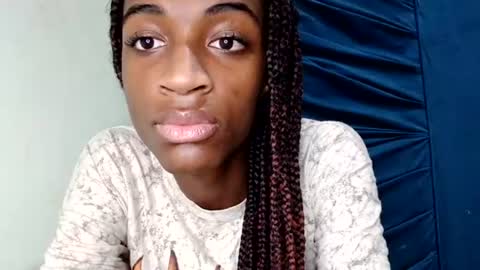 Snapshot of rebecca23278 chatting on 8, 7, 2026 Tu mami Rebecca online show from 8, 7, 2026