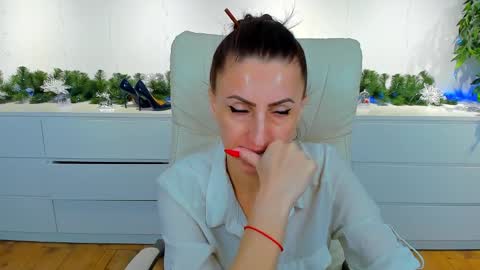 rebecca_diamonds online show from 20, 1, 2025