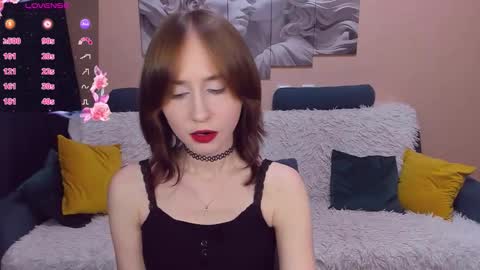 Snapshot of rebeccawind chatting on 22, 10, 2025 RebeccaWind online show from 22, 10, 2025