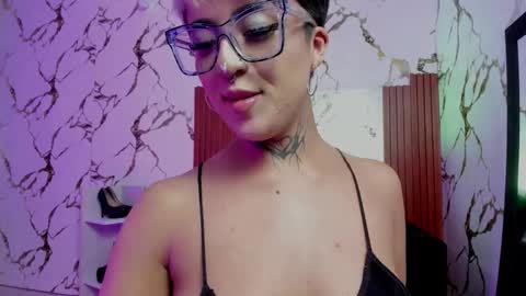 Snapshot of rebeka_baker chatting on 9, 9, 2025 REBEKA online show from 9, 9, 2025
