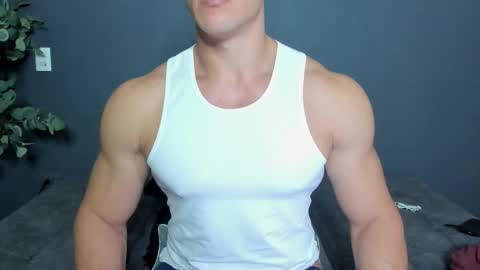 twitter REECET26 instagram RECCETAYLOR online show from 22, 12, 2025