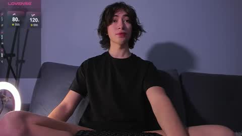 Snapshot of recklessalan chatting on 4, 12, 2025 Alan online show from 4, 12, 2025