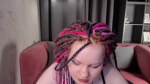 Snapshot of recklessgirl_ chatting on 18, 9, 2025 Alice online show from 18, 9, 2025