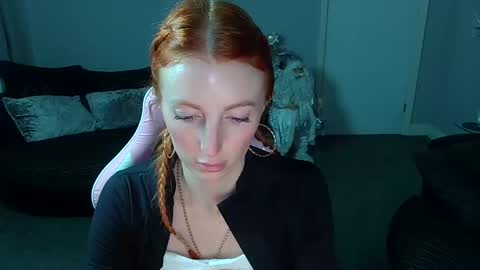 Red -  online show from 16, 12, 2024