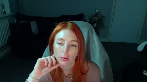 Red -  online show from 28, 1, 2025