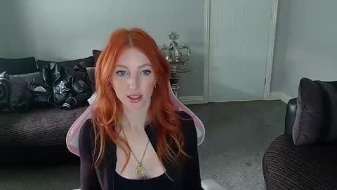 Red -  online show from 10, 3, 2025