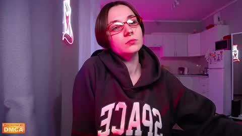 Elpis online show from 6, 2, 2025