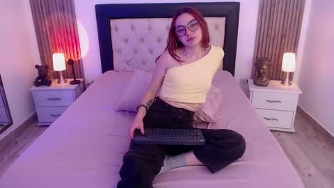 Kitty online show from 27, 10, 2025