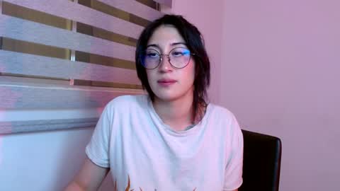 IG   OF red moonn online show from 4, 12, 2024