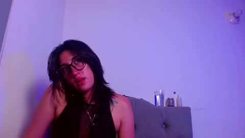 Snapshot of red_moonn chatting on 30, 9, 2025 IG   OF red moonn online show from 30, 9, 2025