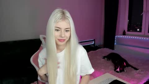 Erika online show from 21, 12, 2025