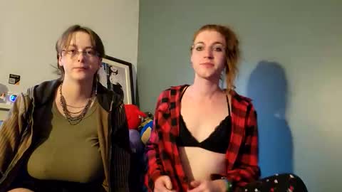 red_verna18 online show from 11, 5, 2026