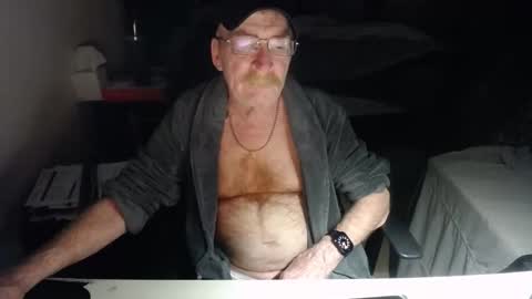 Red online show from 8, 6, 2026