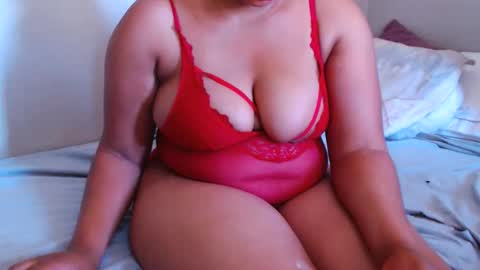 Snapshot of redbonexx22 chatting on 3, 2, 2026 redbonexx22 online show from 3, 2, 2026