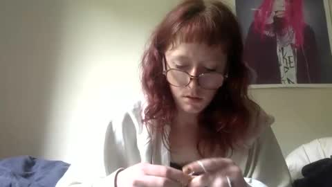 redcassie666 online show from 28, 4, 2026