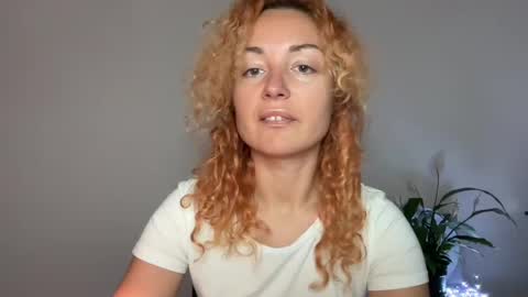 reddgirll online show from 10, 3, 2025