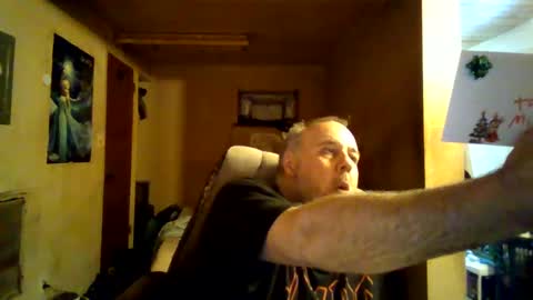 Snapshot of reddragon1195 chatting on 1, 12, 2024 reddragon1195 online show from 1, 12, 2024