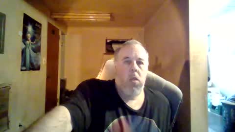 Snapshot of reddragon1195 chatting on 5, 1, 2025 reddragon1195 online show from 5, 1, 2025