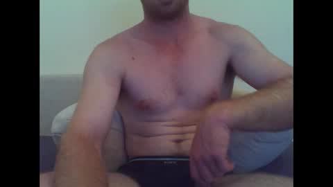 redfur_tigrrluvr online show from 22, 1, 2025