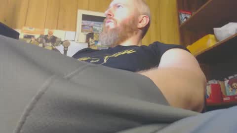 Snapshot of redhead4fun chatting on 18, 1, 2025 theredhead4fun online show from 18, 1, 2025