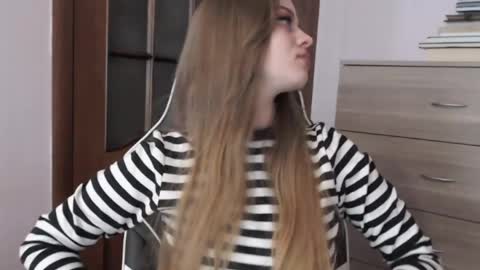 Lily online show from 14, 5, 2026