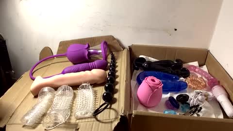 Redhot2watch online show from 11, 1, 2025