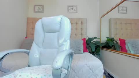 Lupe online show from 6, 3, 2025