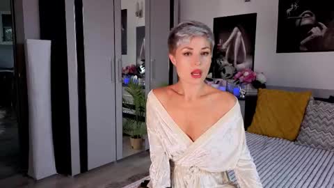 Alex online show from 1, 10, 2025